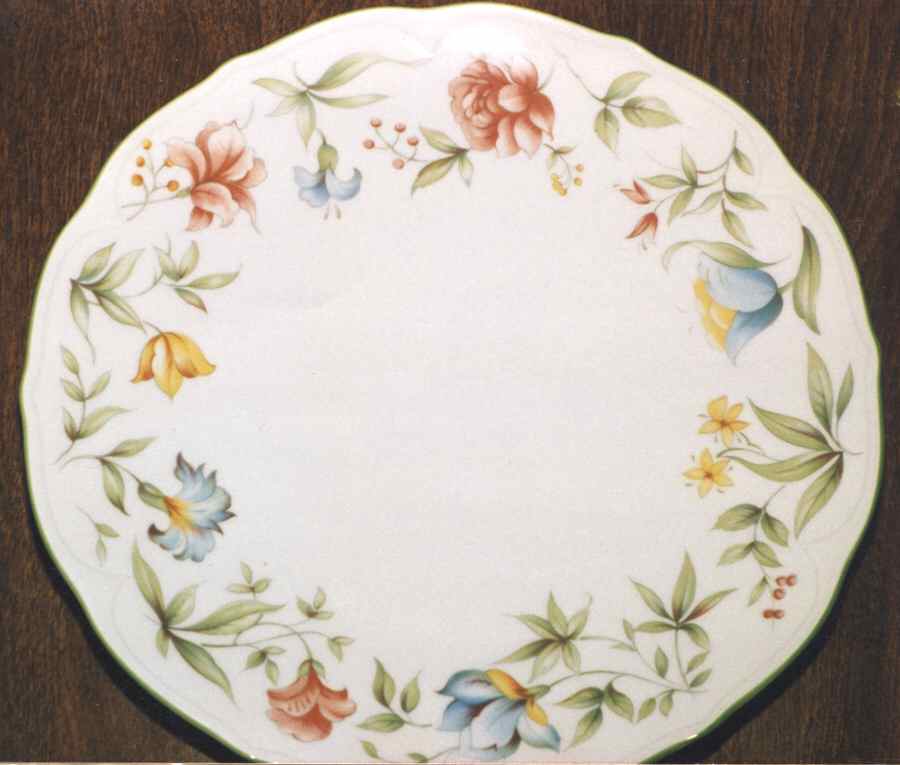 HEP75 Dinner Plate by Graf Von Henneberg-1