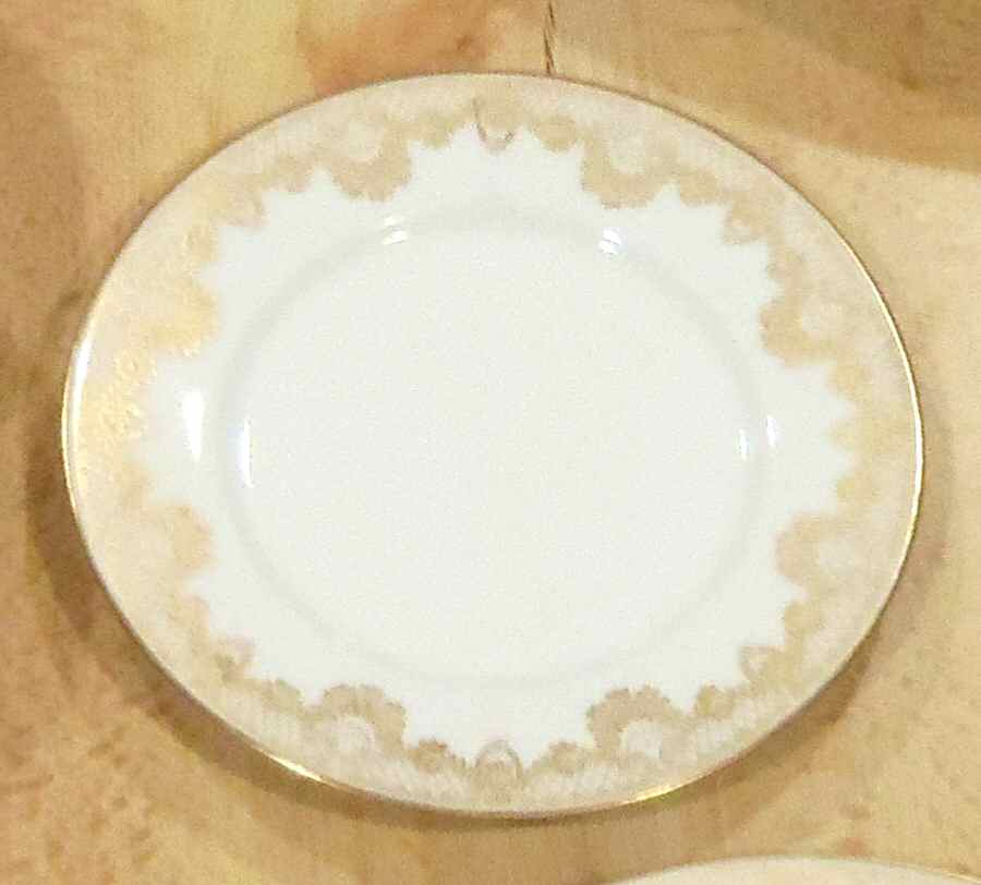HUT2147 Bread & Butter Plate by Hutschenreuther-1