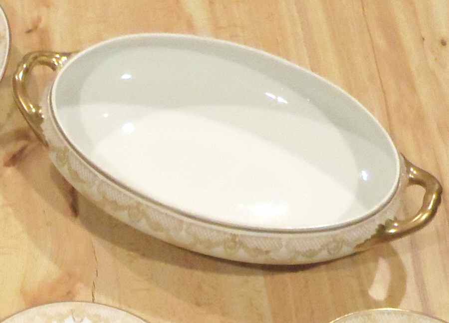 HUT2147 Oval Vegetable No Lid by Hutschenreuther-1