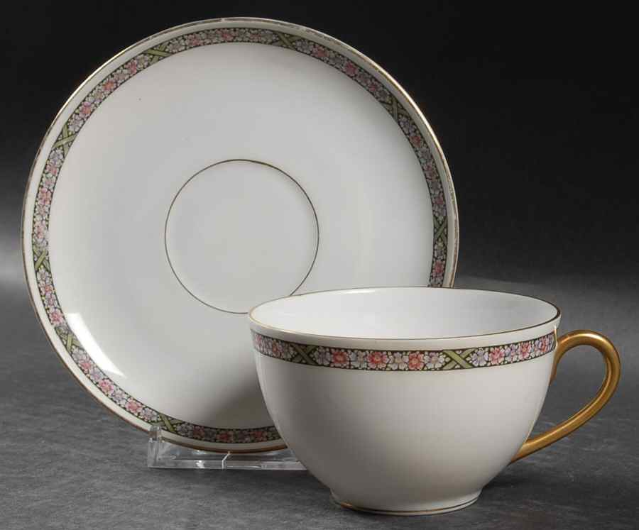 HUT339 (Gold Verge) Flat Cup & Saucer Set by Hutschenreuther-1
