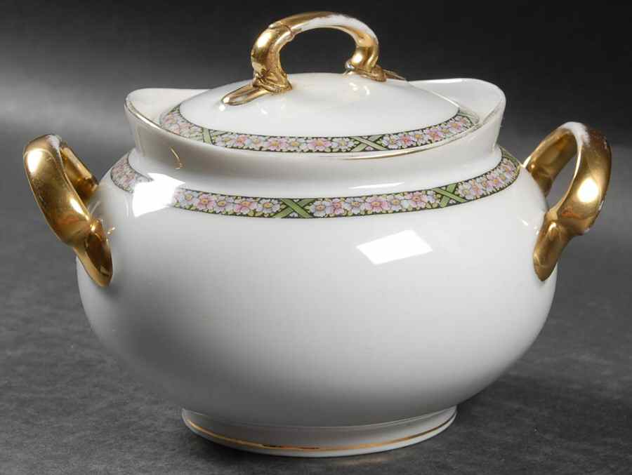 HUT339 (Gold Verge) Sugar Bowl & Lid by Hutschenreuther-1