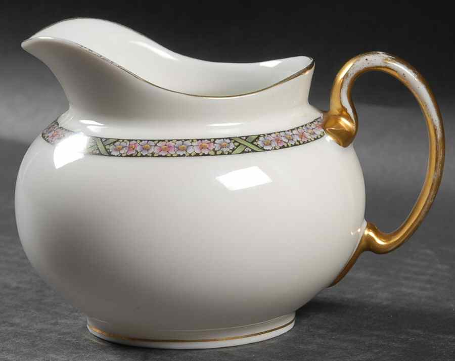 HUT339 (Gold Verge) Creamer by Hutschenreuther-1