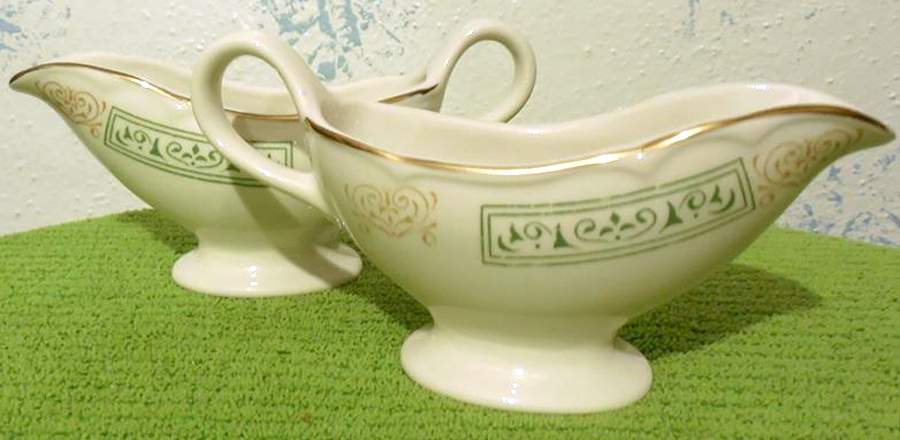 HLC3961 Gravy Boat by Homer Laughlin -1