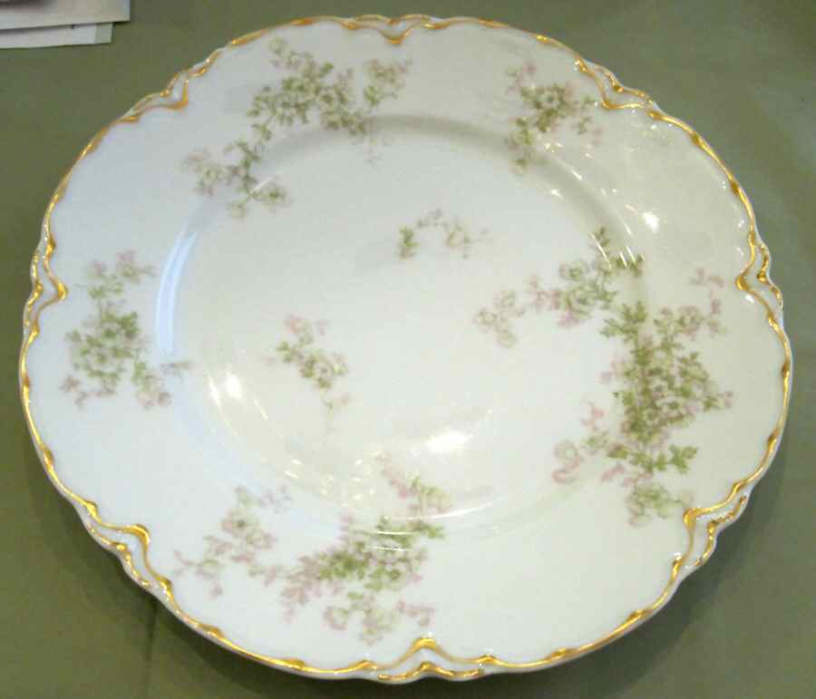 Schleiger 1173-8 Dinner Plate by Haviland-1