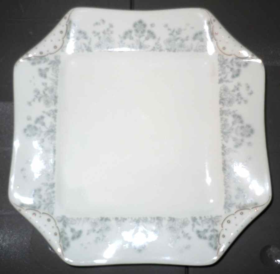 H4370 Dinner Plate by Haviland-1