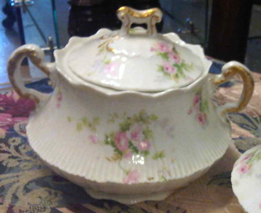 Schleiger 338-6 Sugar Bowl & Lid by Haviland-1