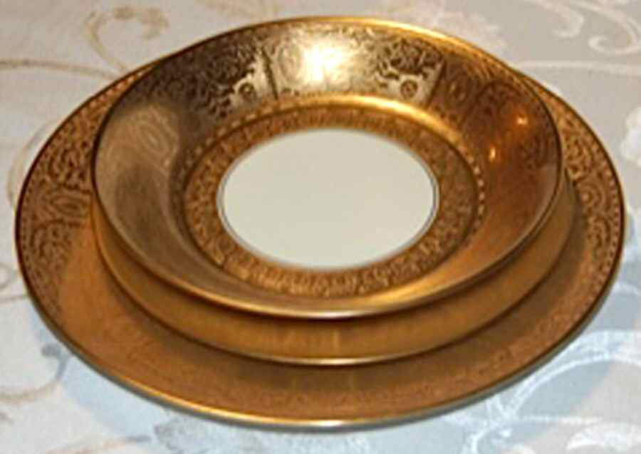 HUT2157 Coupe Soup Bowl by Hutschenreuther-1