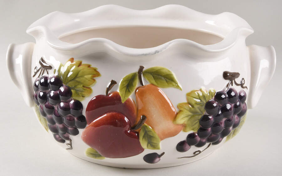 Sonoma Villa 3.5 Qt Oval Covered Casserole No Lid by Home Interiors-1