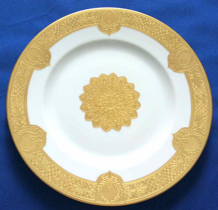 HUT2172 Dinner Plate by Hutschenreuther-1