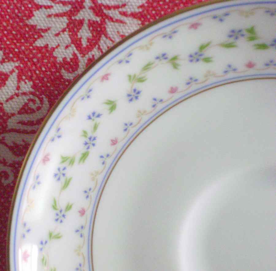 H4401 Saucer by Haviland-1
