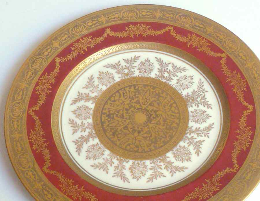 HUT1852 Red Service Plate (Charger) by Hutschenreuther-1