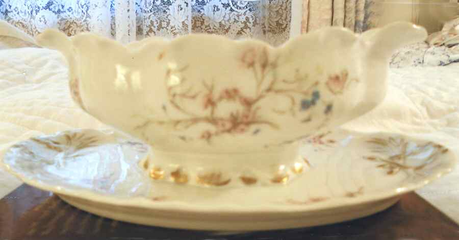Schleiger 78c Gravy Boat with Attached Underplate by Haviland-1