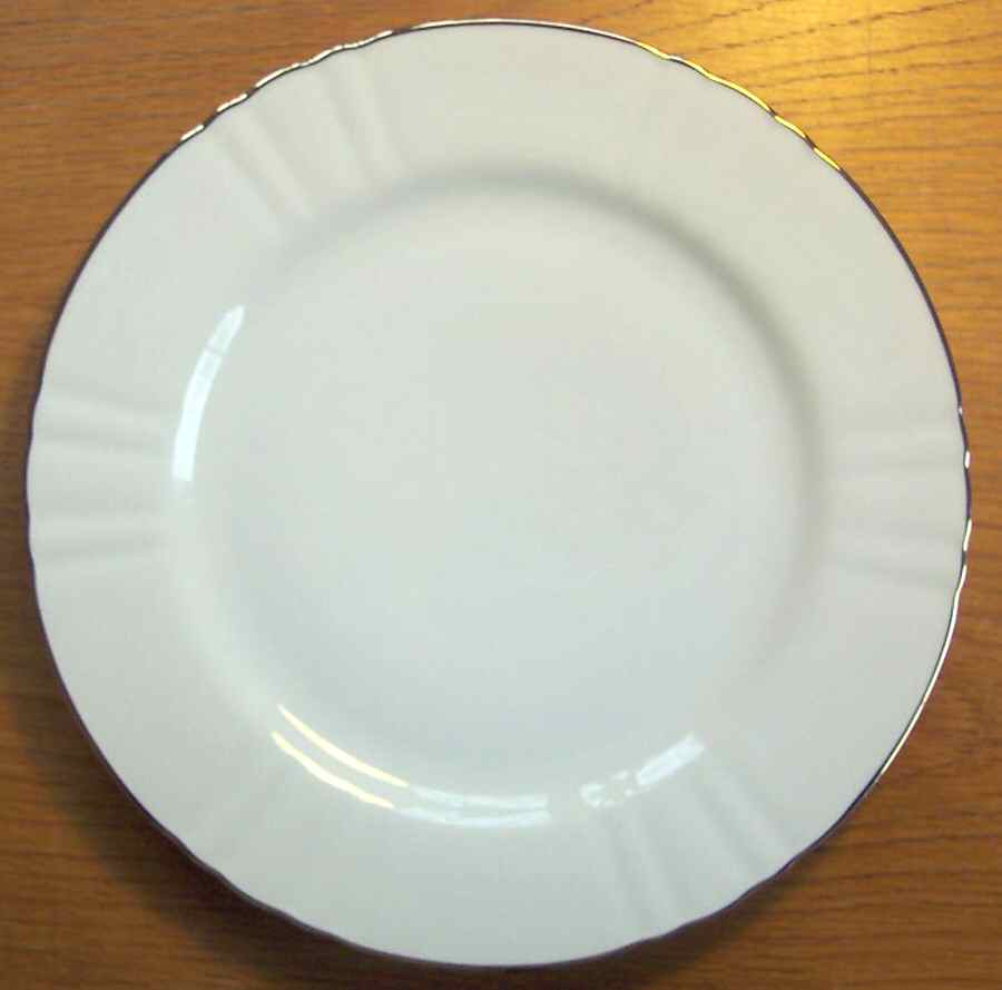 HUT2177 Dinner Plate by Hutschenreuther-1