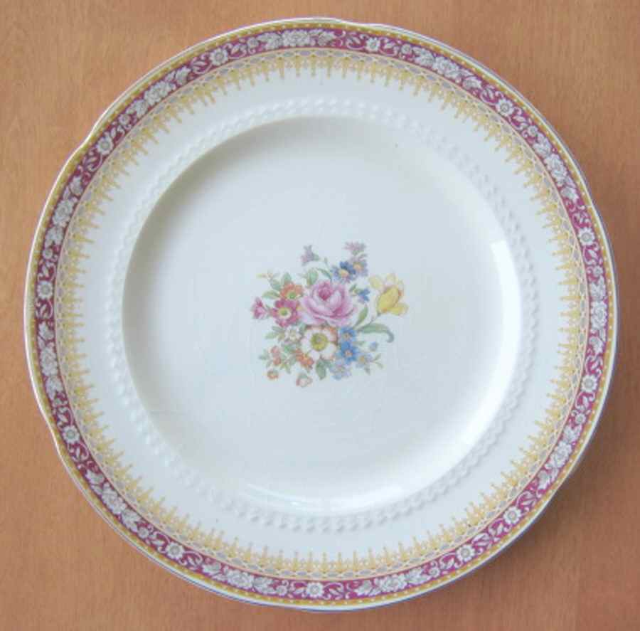 4013 Dinner Plate by Hollinshead & Kirkham-1