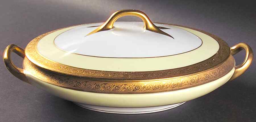 HUT5 Reverse Oval Covered Vegetable by Hutschenreuther-1
