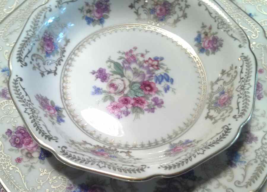 HC1298 Fruit/Dessert (Sauce) Bowl by Heinrich - H&C-1