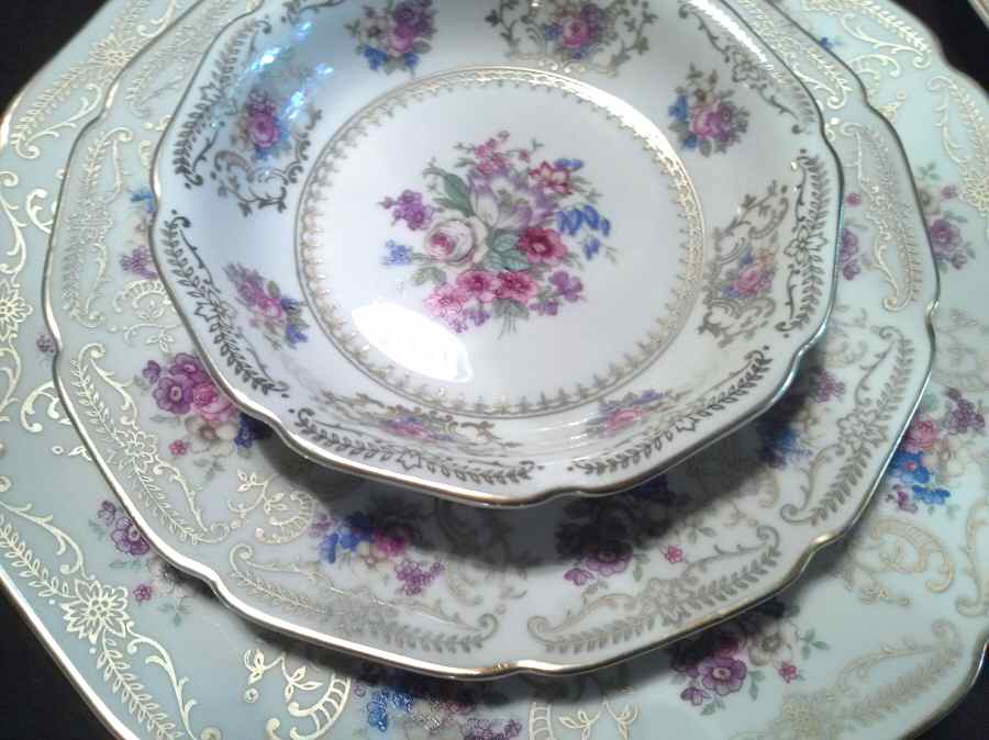 HC1298 Dinner Plate by Heinrich - H&C-1