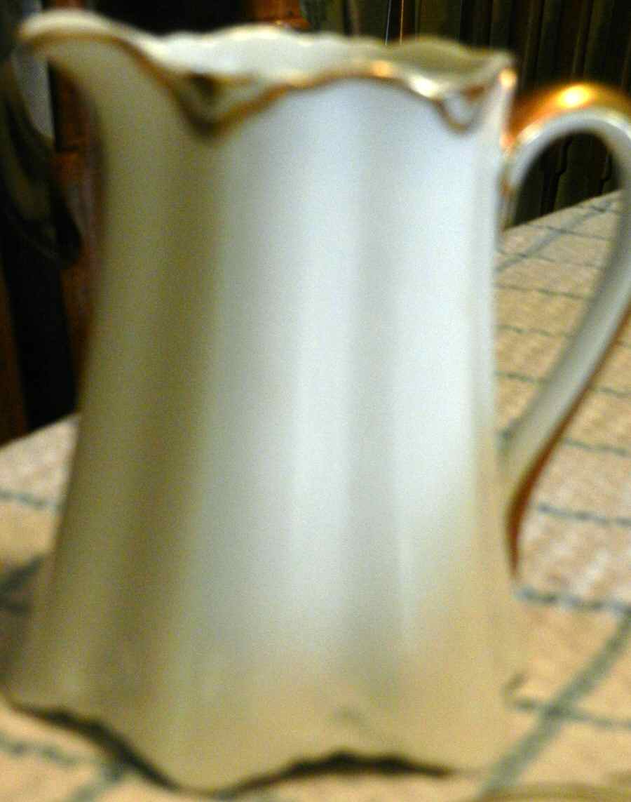 HC1307 Creamer by Heinrich - H&C-1