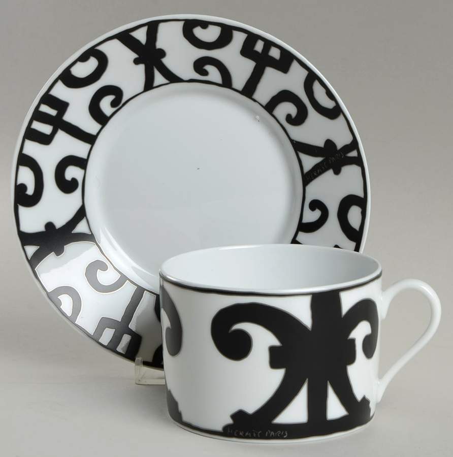 Balcon du Guadalquivir Black Breakfast Cup & Saucer Set by Hermes-1