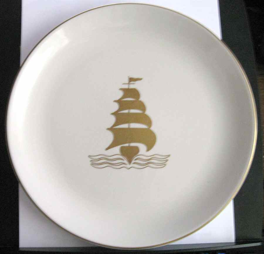 HLC3993 Dinner Plate by Homer Laughlin -1
