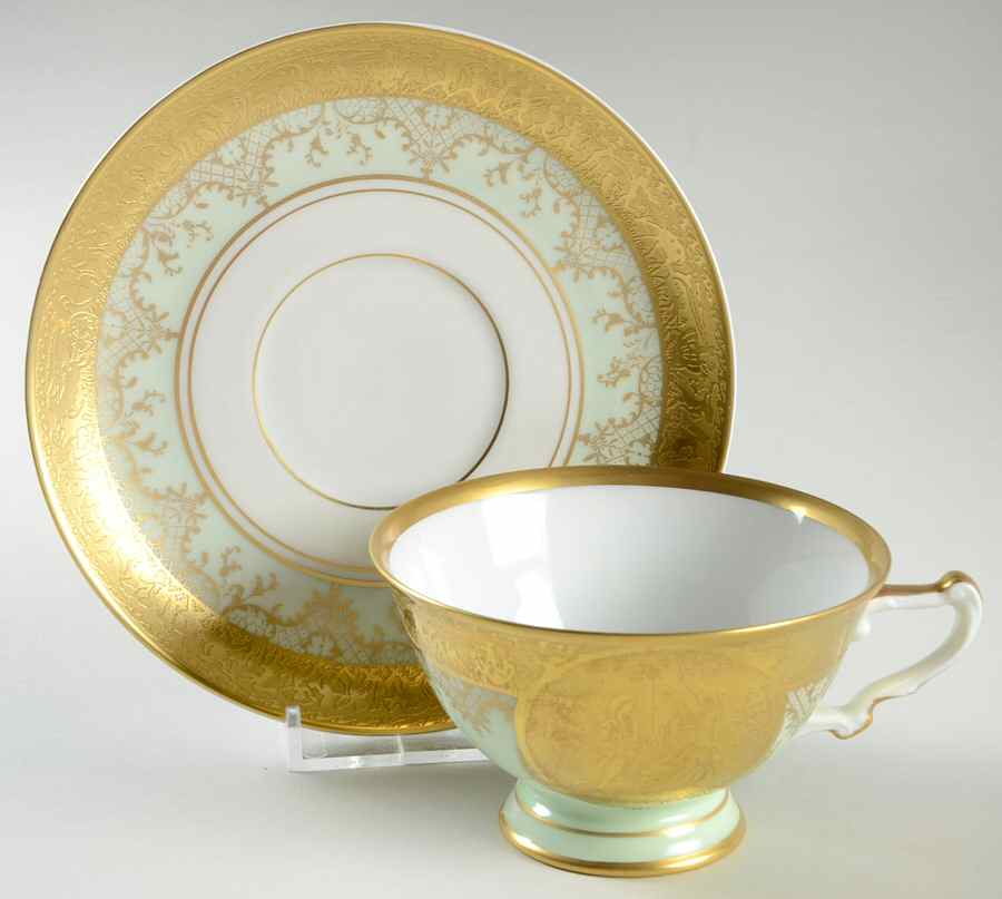 HC1314 Footed Cup & Saucer Set by Heinrich - H&C-1