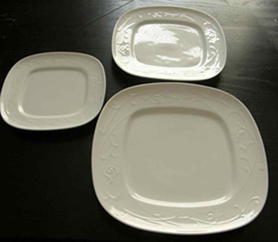 Sam & Squito Dinner Plate by Home Centre-1