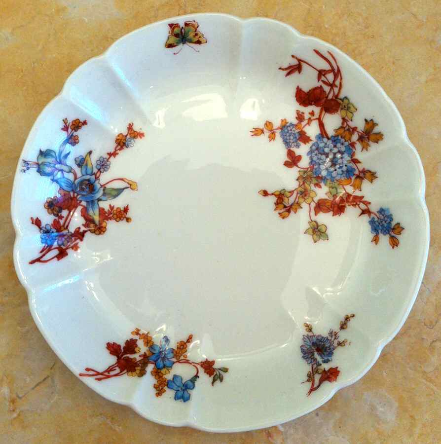 H4518 Saucer by Haviland-1