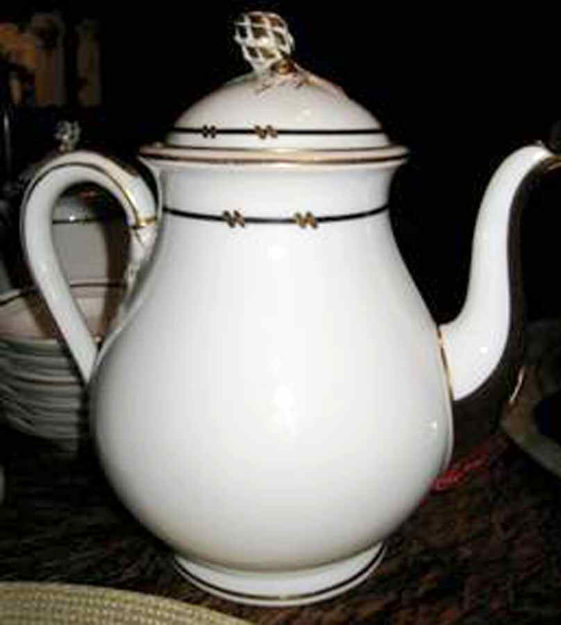 H4297 Coffee Pot & Lid by Haviland-1