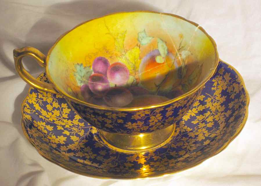 4453-2 Footed Cup & Saucer Set by Hammersley-1