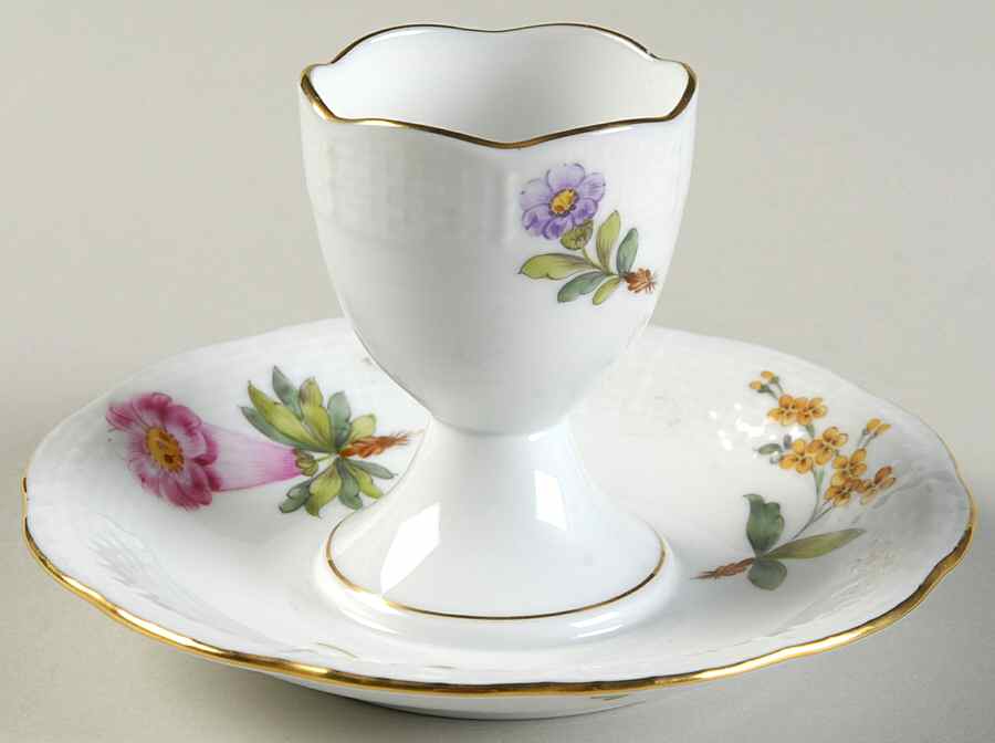 FA Egg Cup with Attached Underplate by Herend-1