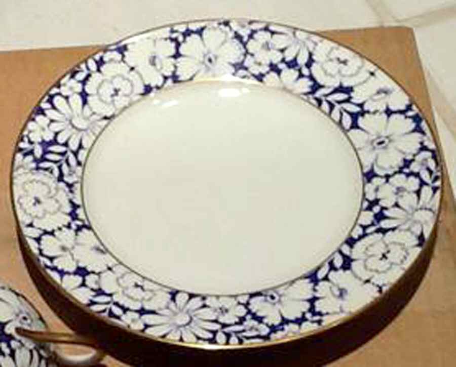 0836 Dinner Plate by Hutschenreuther-1