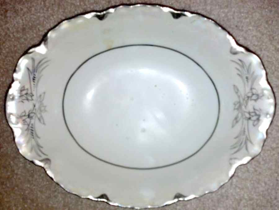 HUT2305 13" Oval Serving Platter by Hutschenreuther-1