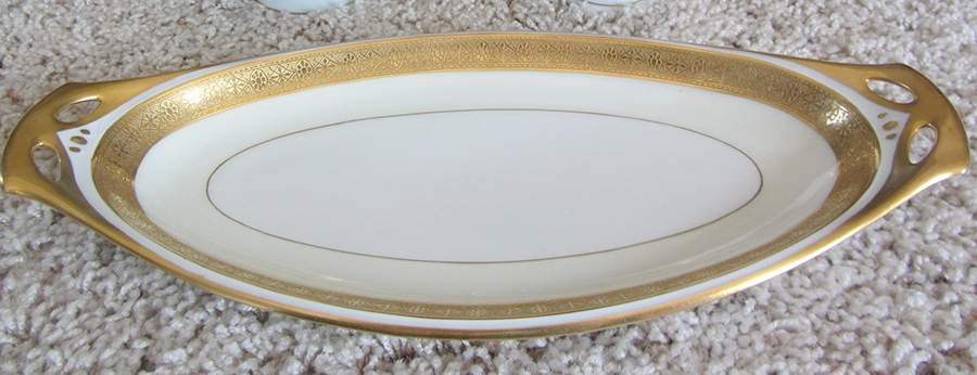 HUT2307 Handled Serving Tray by Hutschenreuther-1