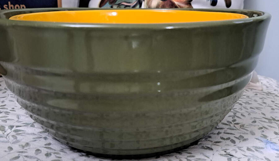 HTS30 10" Round Vegetable Bowl by Home Trends-1