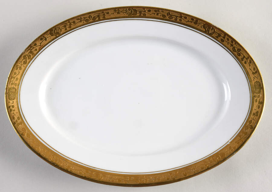 HUT2315 11" Oval Serving Platter by Hutschenreuther-1