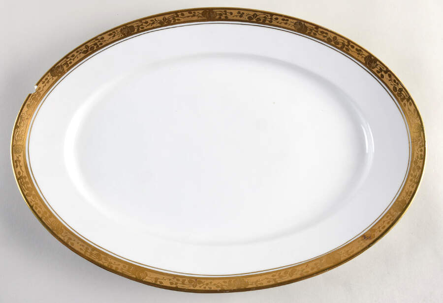 HUT2315 16" Oval Serving Platter by Hutschenreuther-1