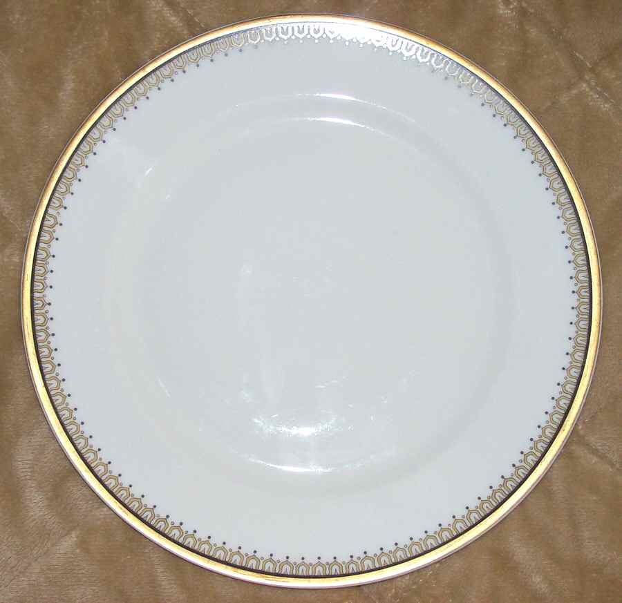 Schleiger 1092-1 Dinner Plate by Haviland-1