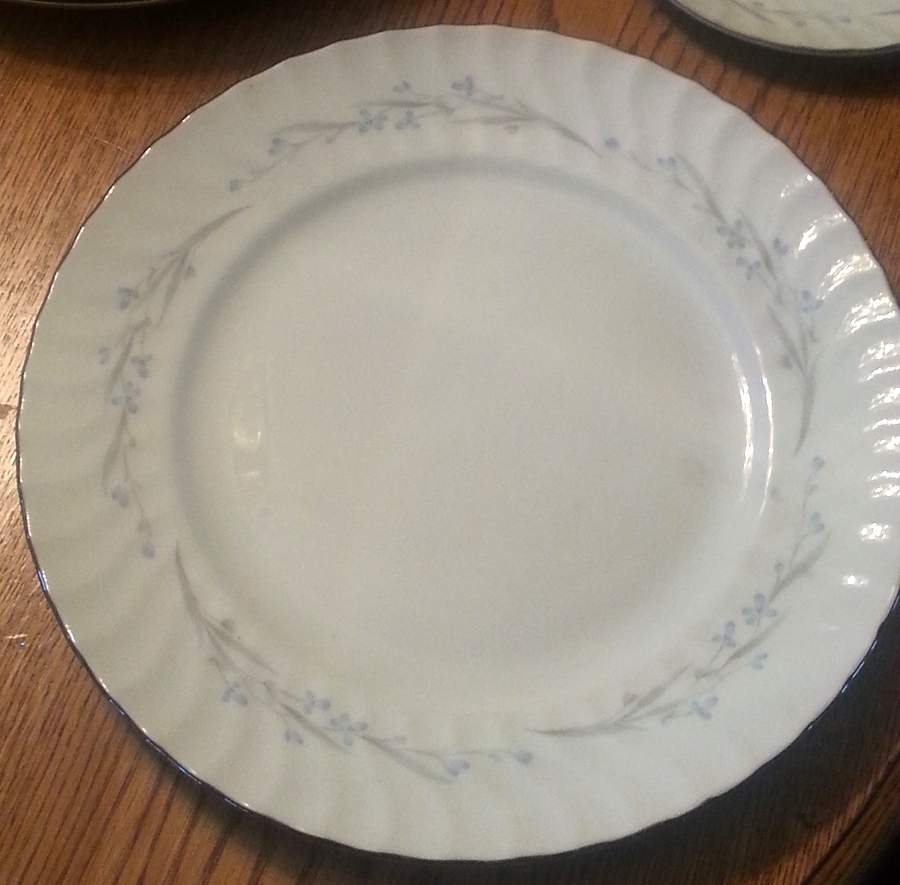 Royal Symphony Dinner Plate by Holiday-1