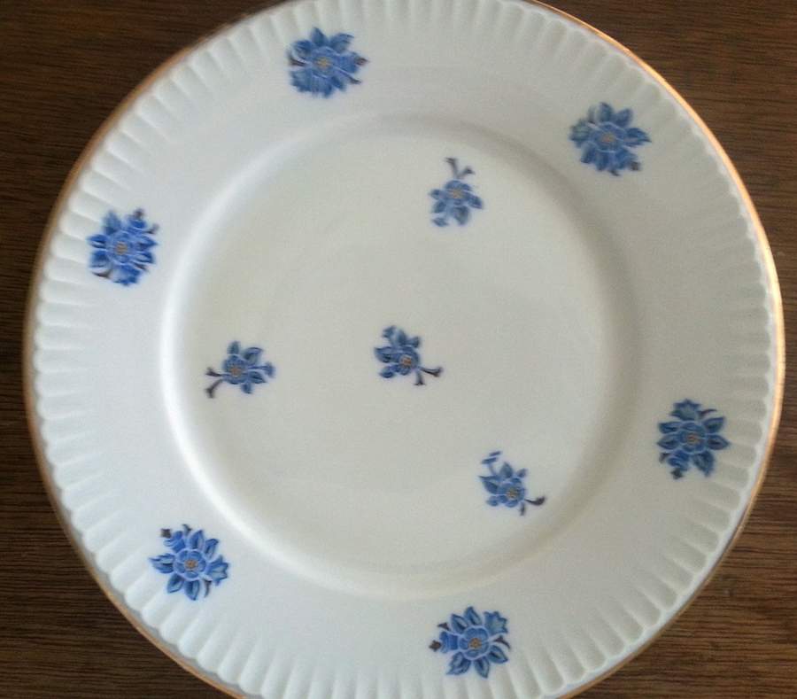 HUT2329 Salad Plate by Hutschenreuther-1