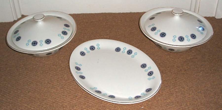 HAY27 13" Oval Serving Platter by H Aynsley & Co-1