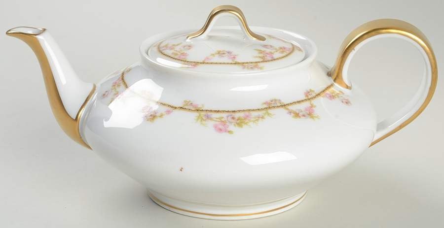 H4578 Teapot & Lid by Haviland-1