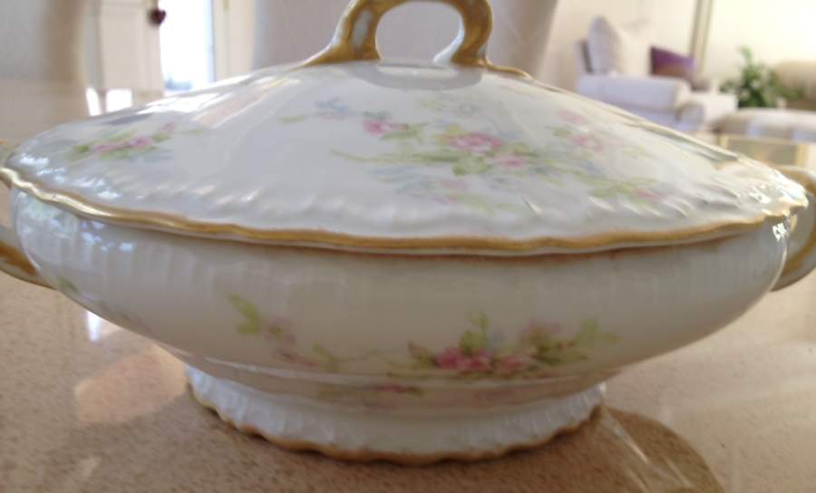 Schleiger 310-7 Oval Covered Vegetable by Haviland-1