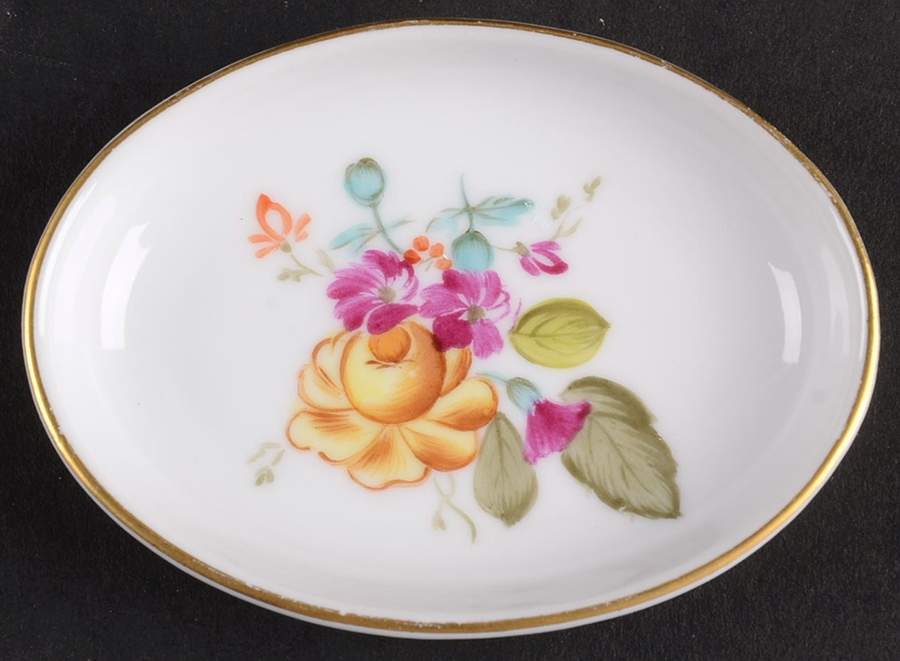 Liechtenstein Grand 3" Oval Ashtray by Herend-1