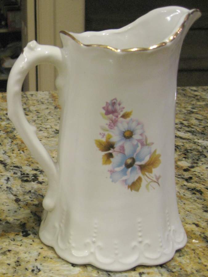 HWE2 Creamer by House of Webster-1