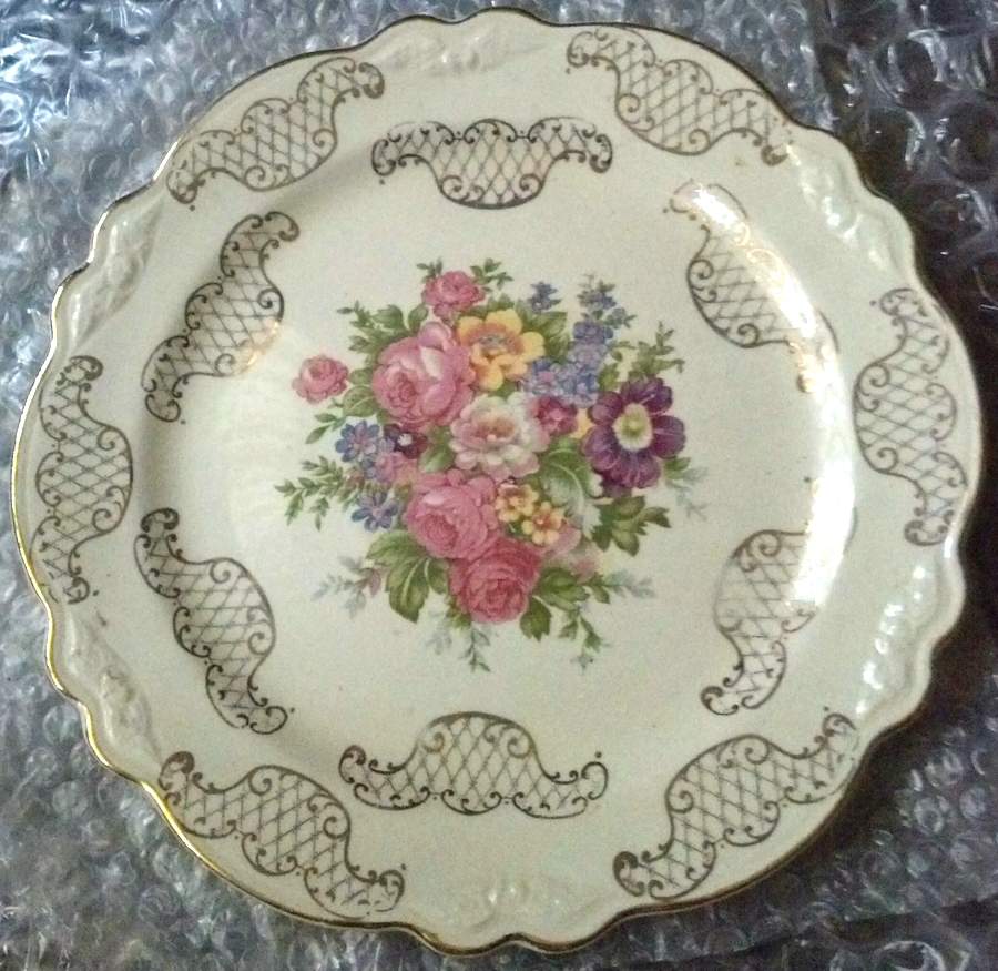 HMU13 Dinner Plate by Hampton China-1