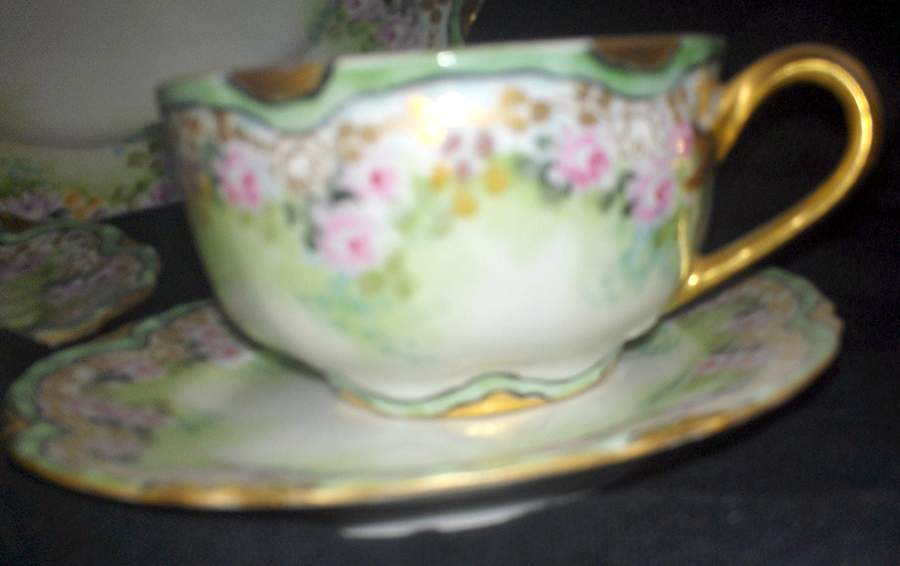 H4686 Flat Cup & Saucer Set by Haviland-1