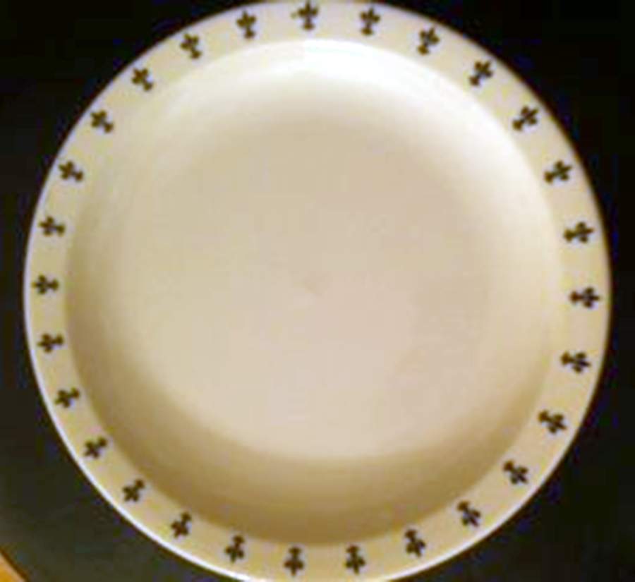 Fleur de Lis-Black Dinner Plate by Homer Laughlin -1