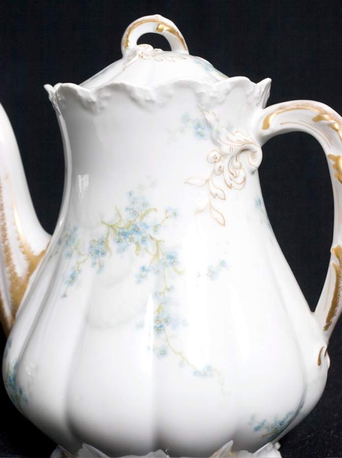 H4690 Teapot & Lid by Haviland-1