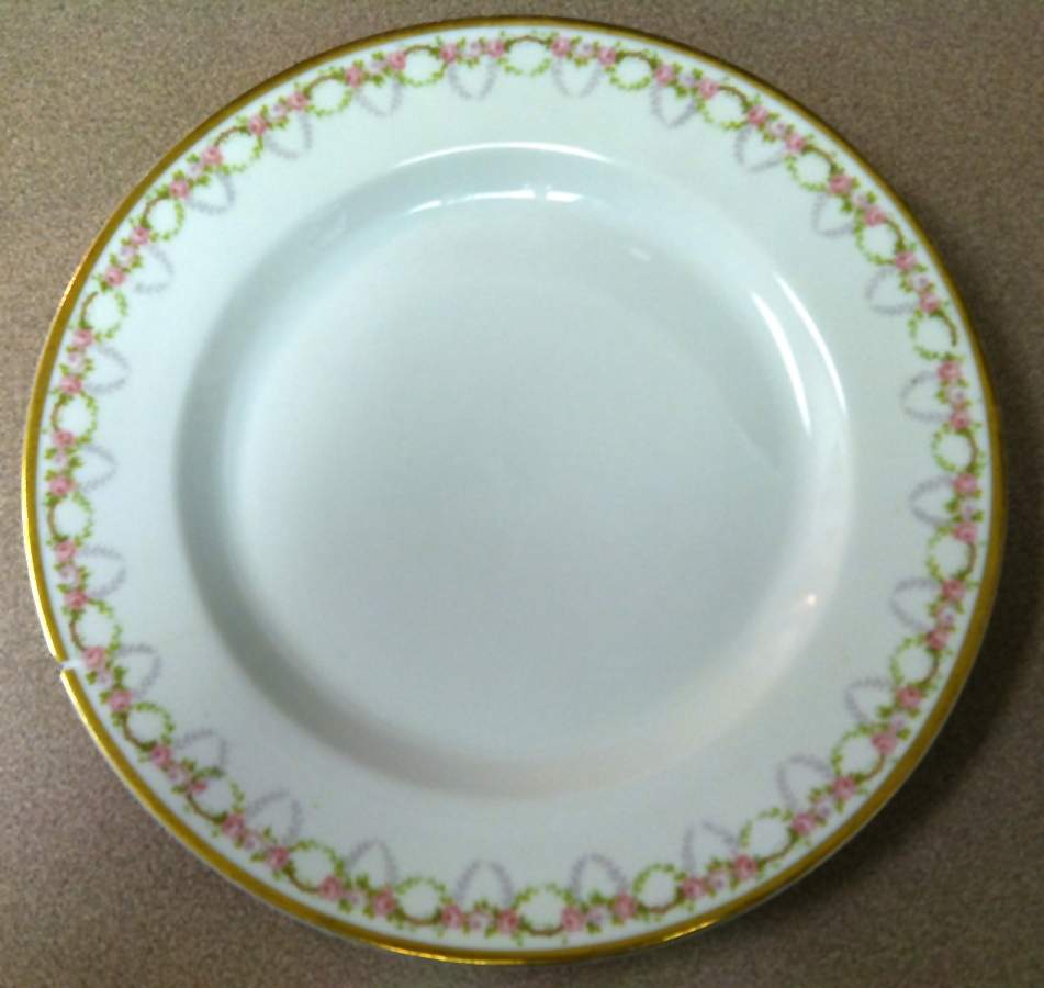 HC1353 Dinner Plate by Heinrich - H&C-1