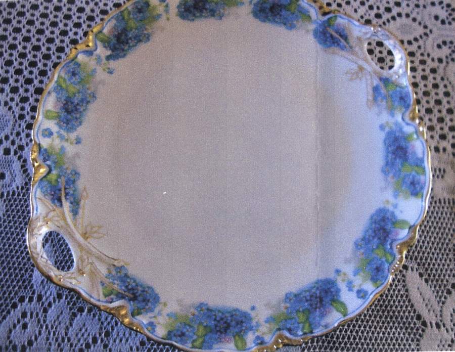 HUT2356 Handled Cake Plate by Hutschenreuther-1